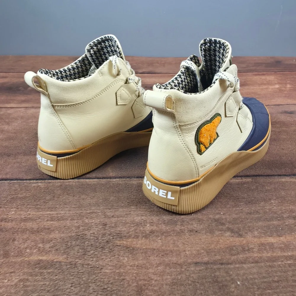 Sorel Out N About III Conquest Womens 9 Beige Good Waterproof Duck Boots